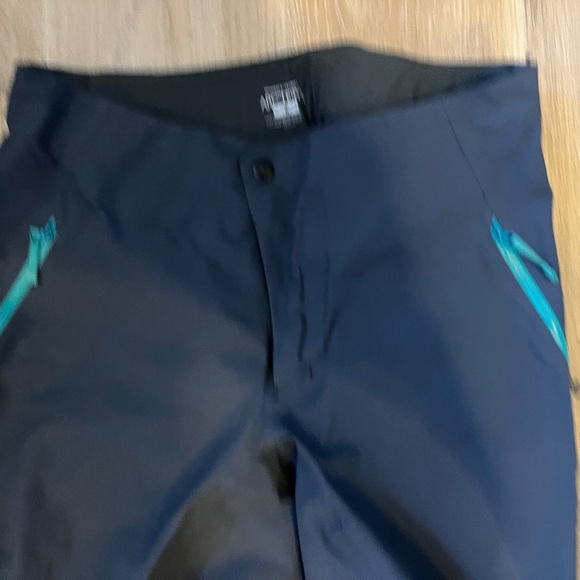 Arc'teryx women ski pants - Picture 6 of 6